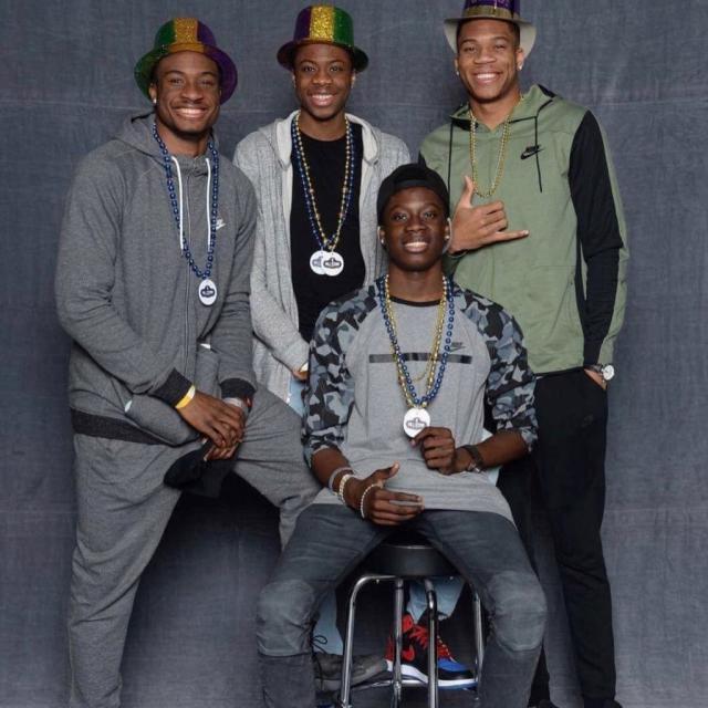 多支球队在 多支球队在